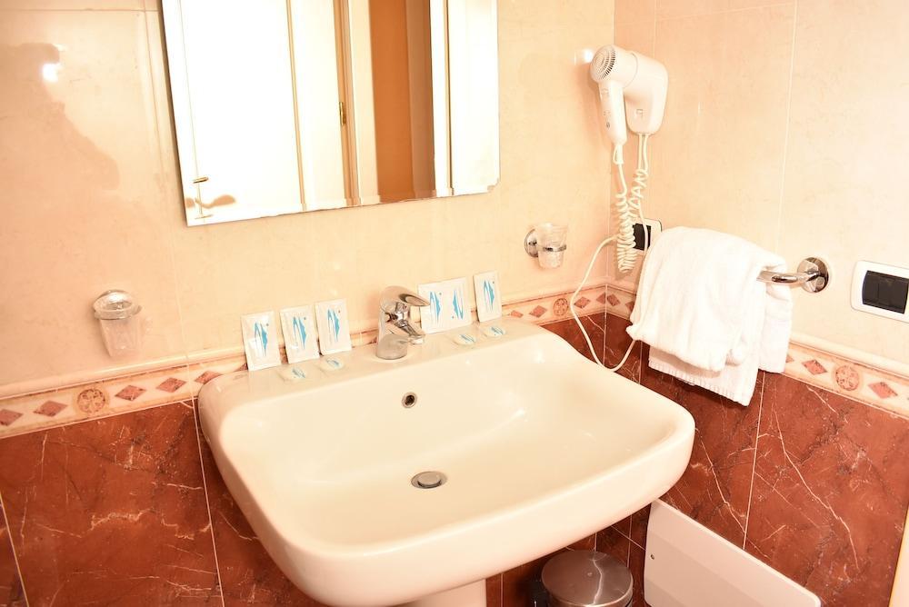 Hotel Miravalle نابولي المظهر الخارجي الصورة