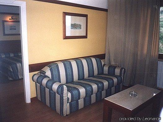 Hotel Miravalle نابولي الغرفة الصورة